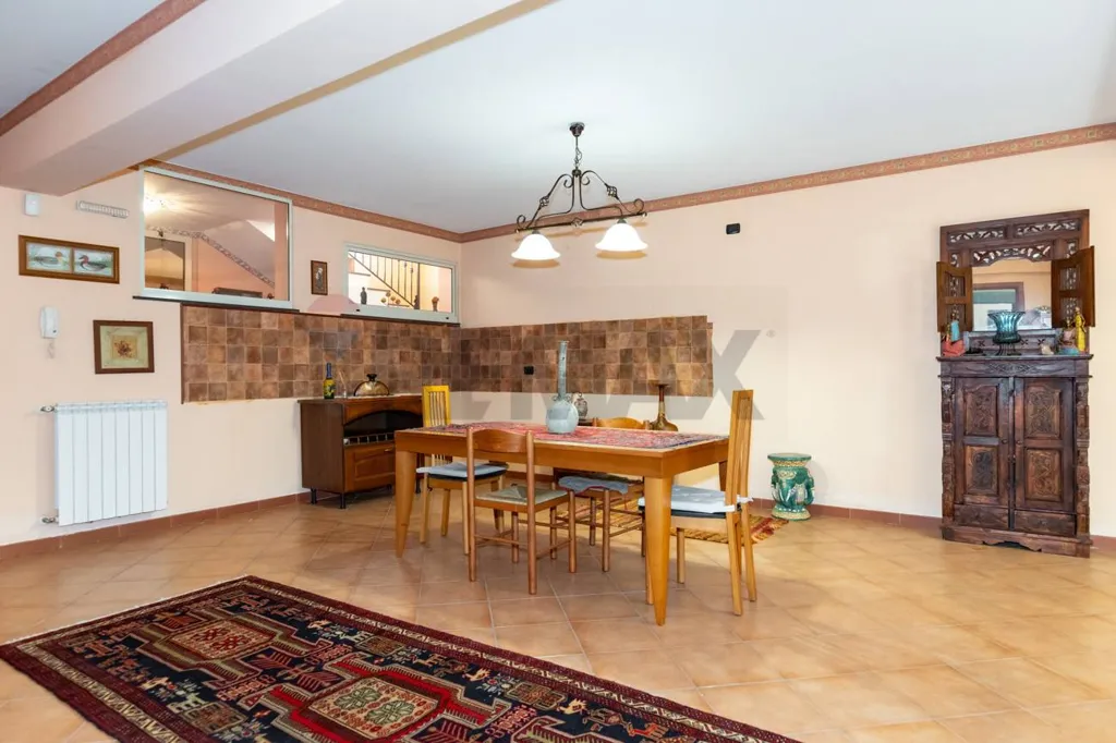 Maison 8 pièces à IT