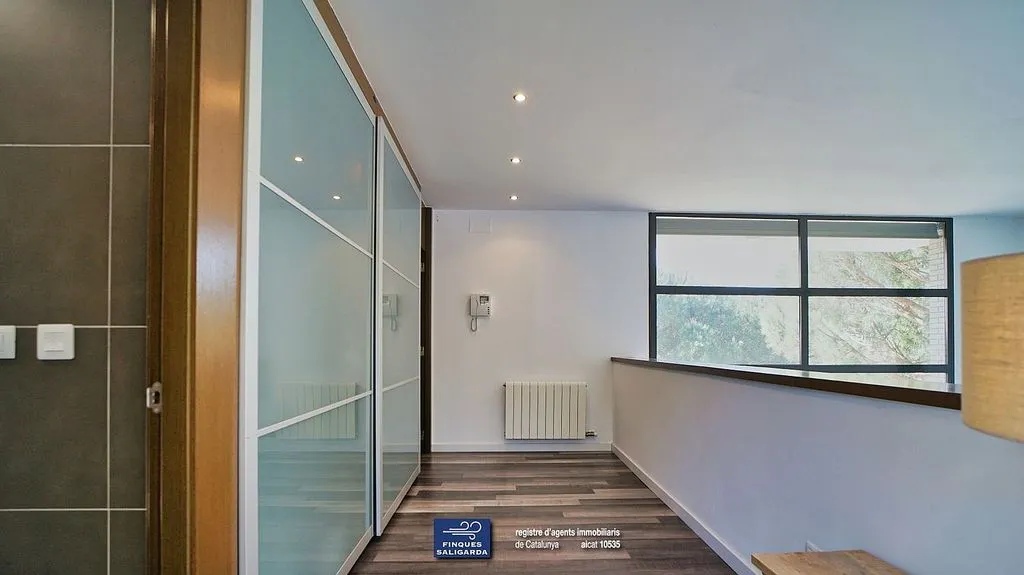 hallway_entrance