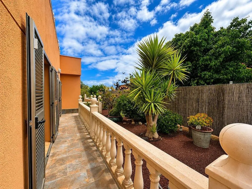 Terrasse - Villa with Pool on Golf Course in Antigua