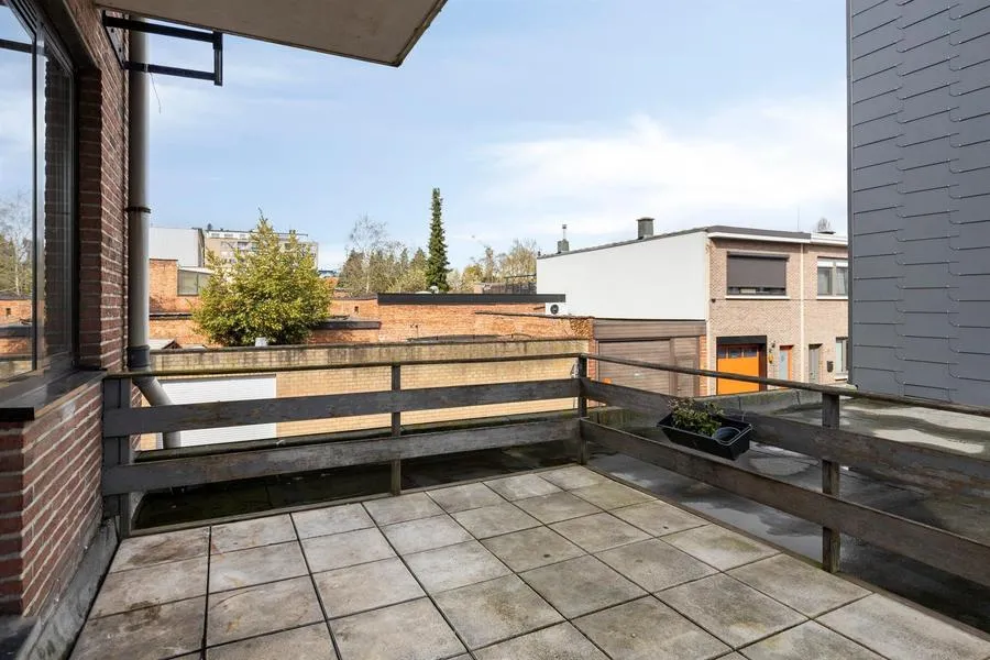 Balcon - Appartement avec Garage dans Zone Résidentielle à Deurne