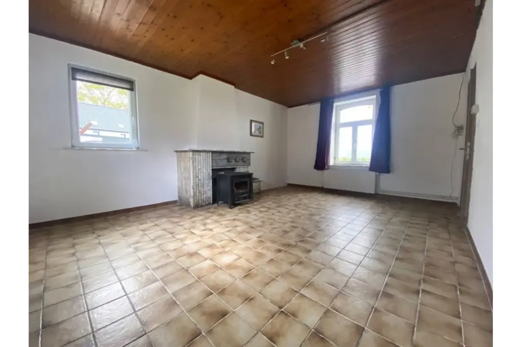 Elutuba - House in Mainvault, Ath
