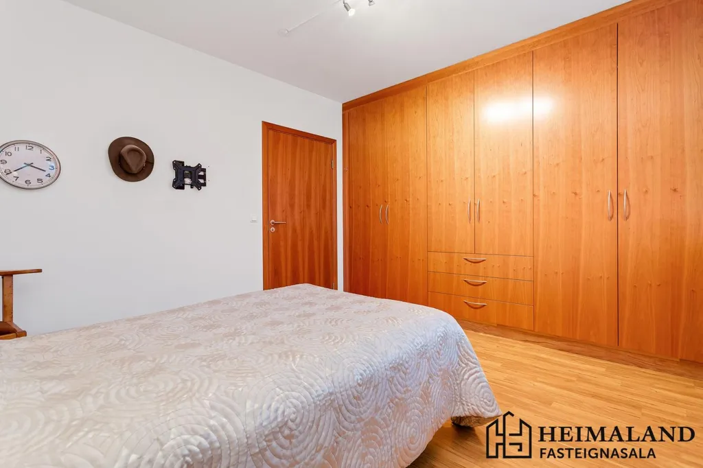 Camere da letto - Spacious 3-Bedroom Apartment with Elevator in Selfoss