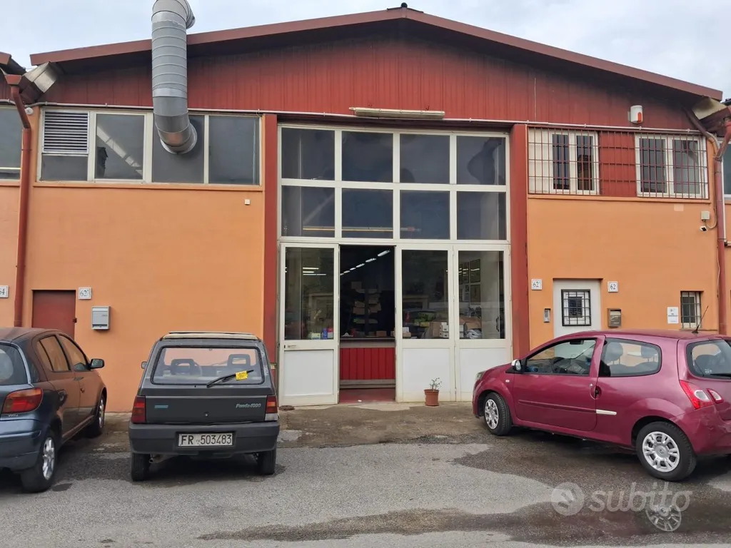 Välivaade - Industrial Unit with Office in Bufalotta