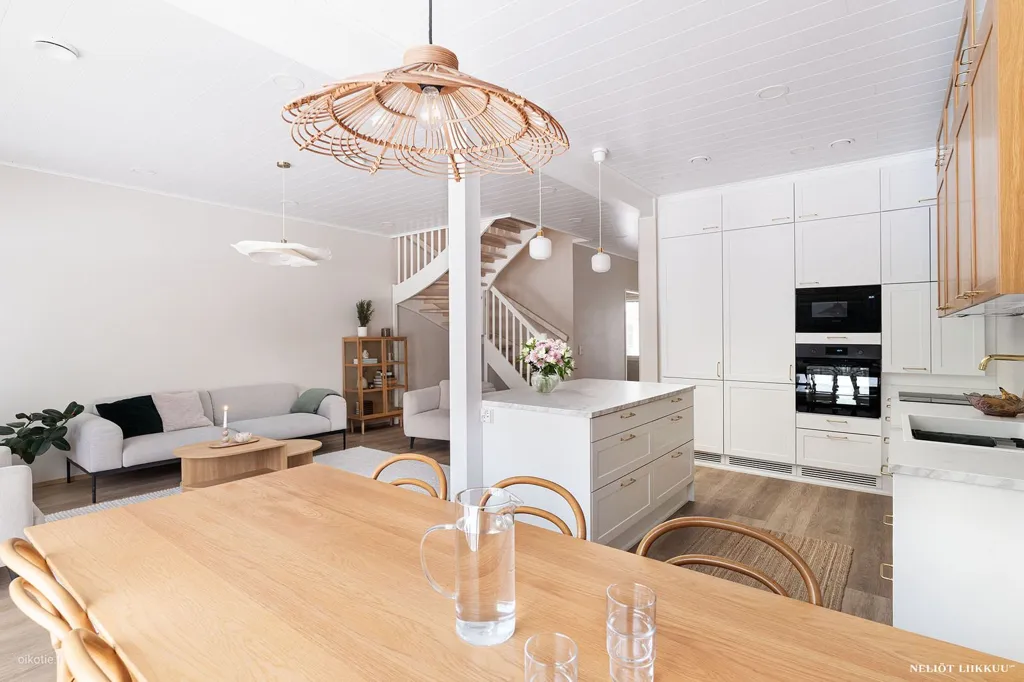 Söögituba - Modern House with Sauna and Carport