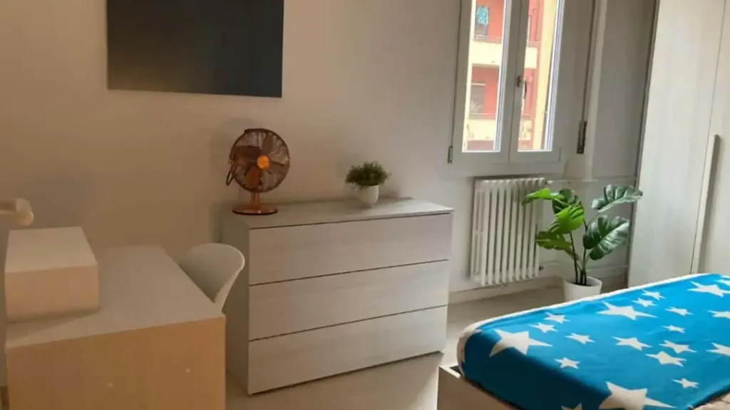 Chambres - Bright Studio with Balcony in Milan