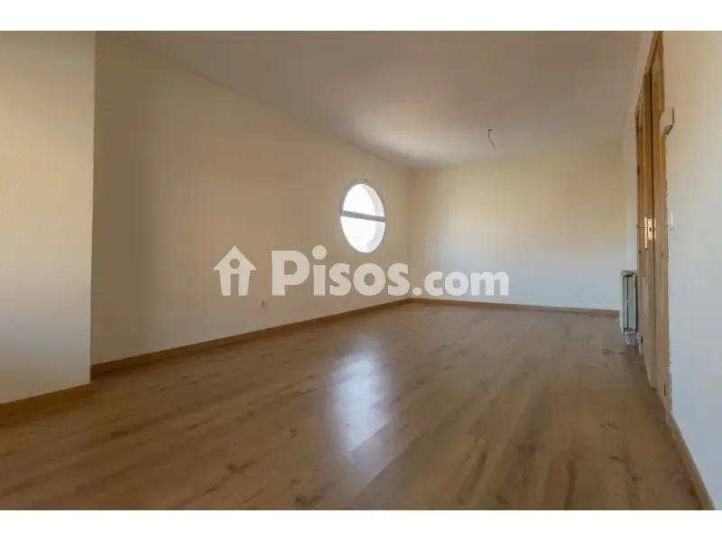 Toad - Furnished Flat with Terrace in Espartales