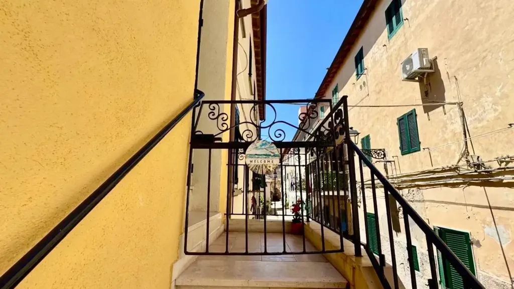 Stanze - Bilocale with Sea View in Portoferraio