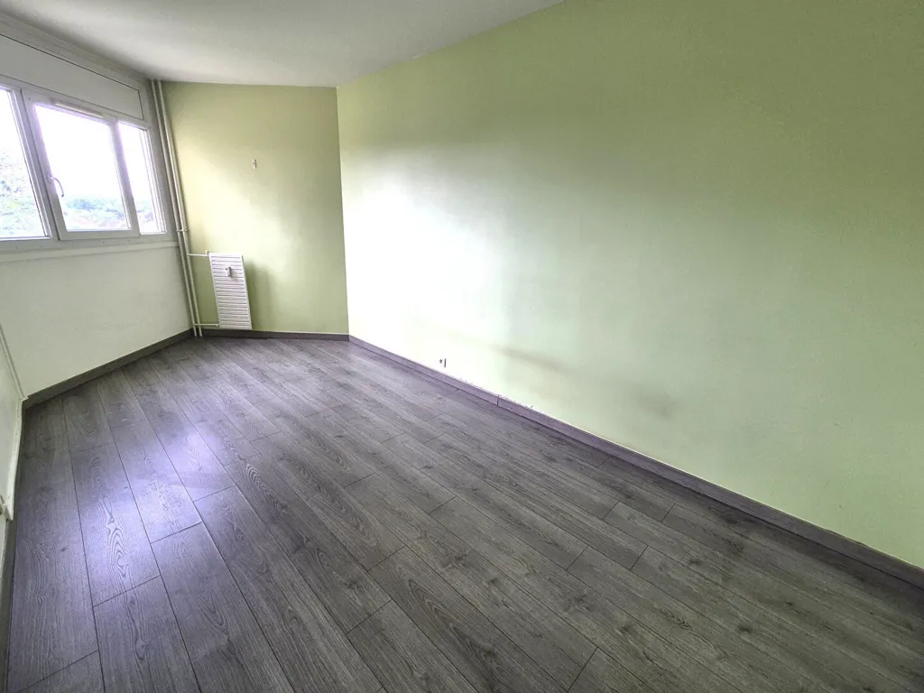 Stanze - Flat with Balcony in Eragny-sur-Oise