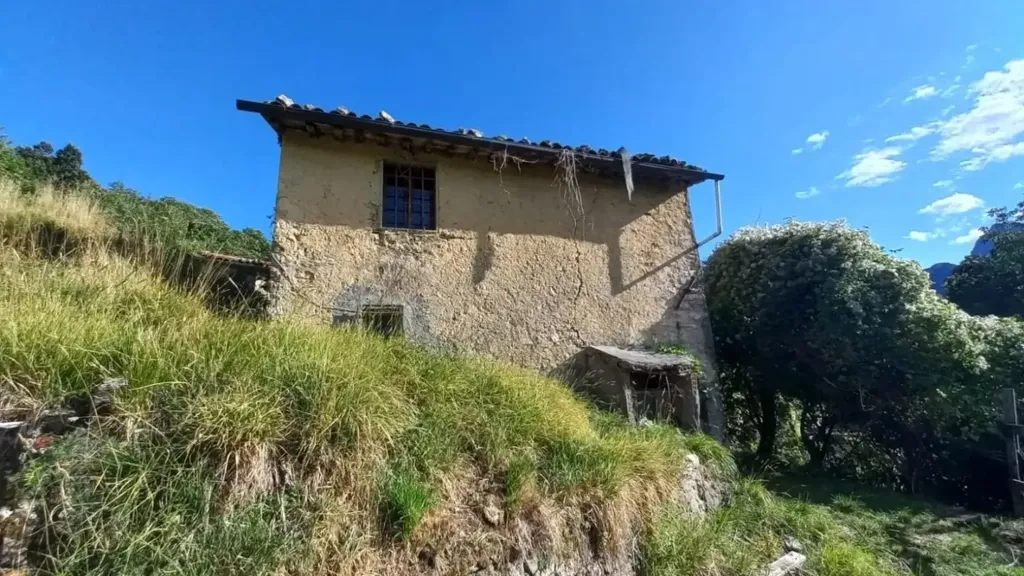 Välivaade - Rustic Stone Cottage with Garden in Molazzana
