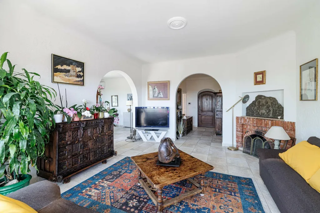 Elutuba - Charming 1920s Villa with Pool in Vence