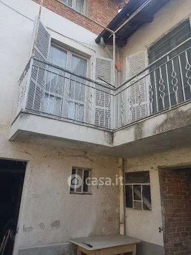 Välivaade - Rustic Farmhouse with Balcony in Castell'Alfero