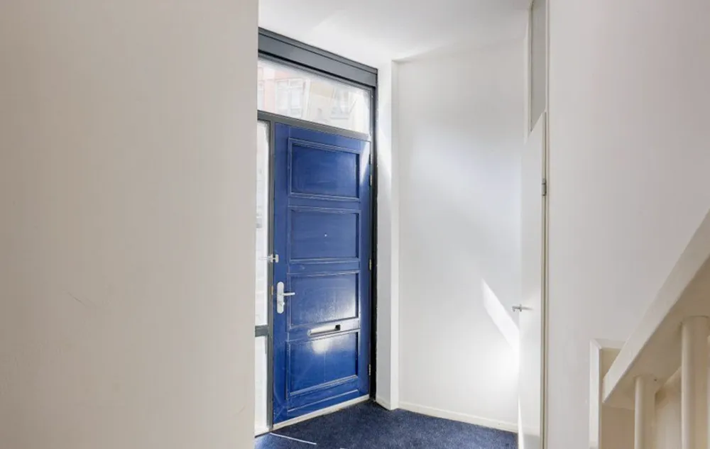 Entrée - Modern Apartment with City Centre Location in Den Haag