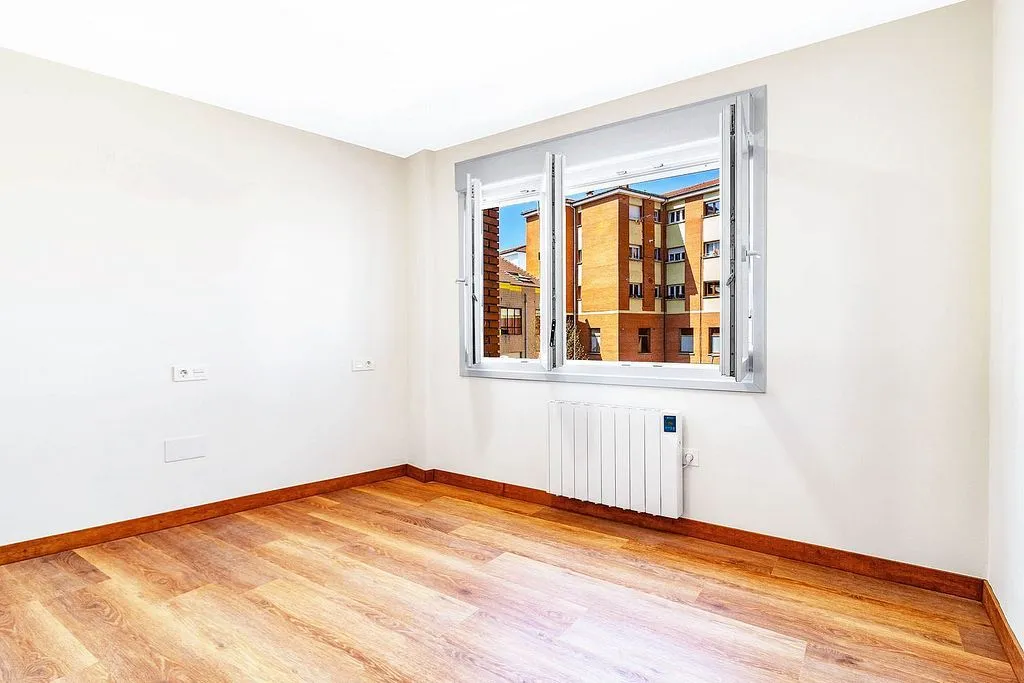 Toad - Modernised Flat with Balcony in Colloto
