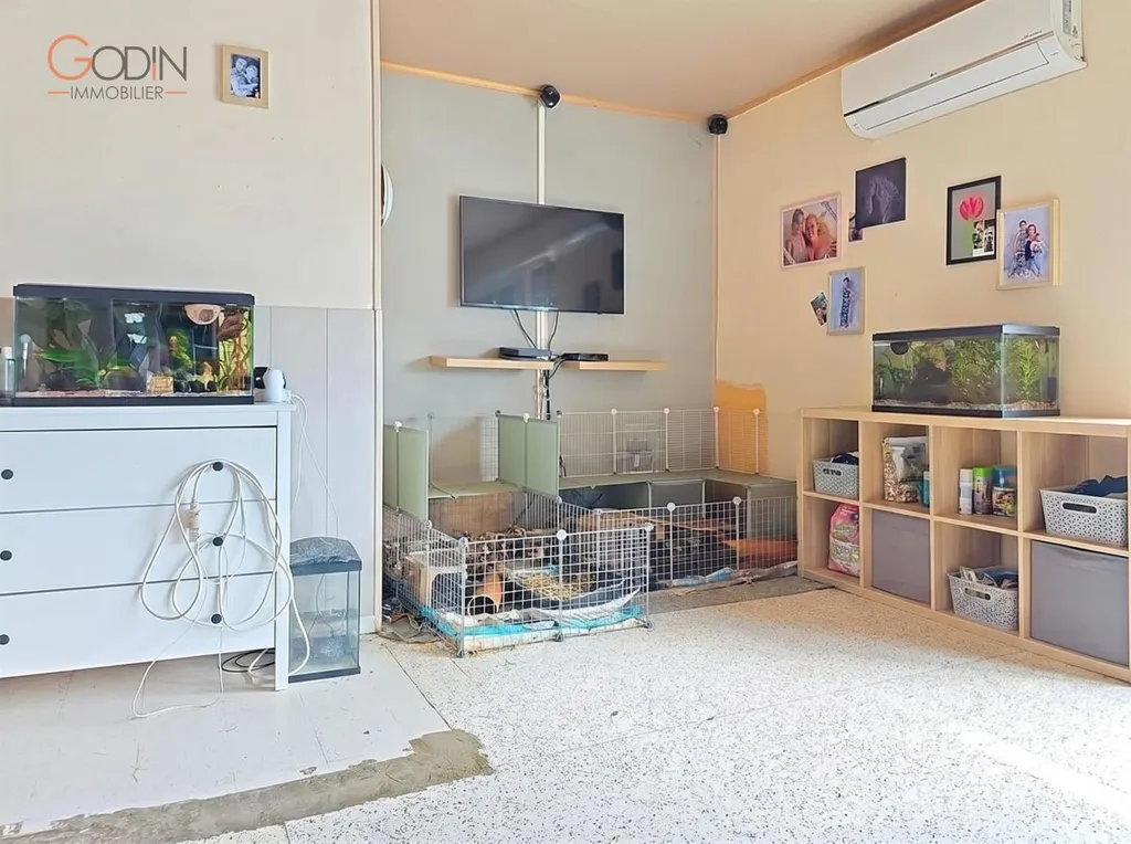 Toad - Spacious House with Garden in Messancy