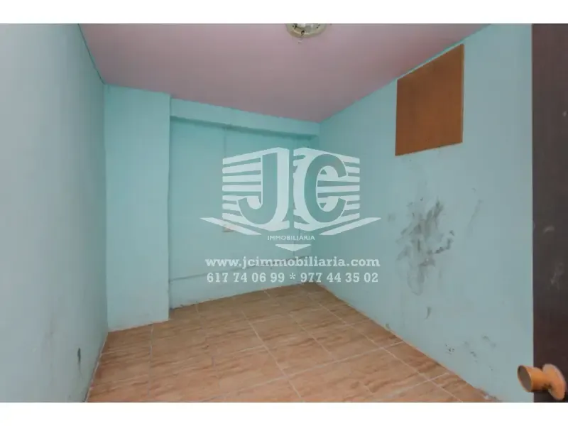 Pièces - Apartment with Balcony in Tortosa Centre