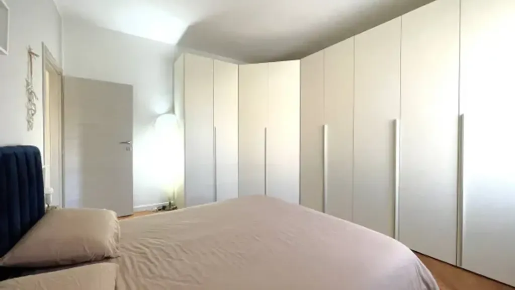 Chambres - Rear-Facing Apartment with Balcony in Carpi
