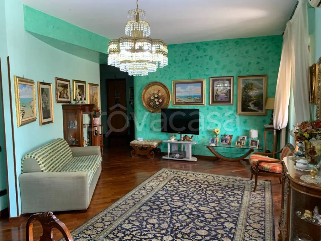 Elutuba - Apartment with Private Box in Aversa