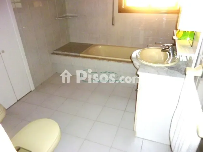 Bagni - House with Large Finca in Vigo