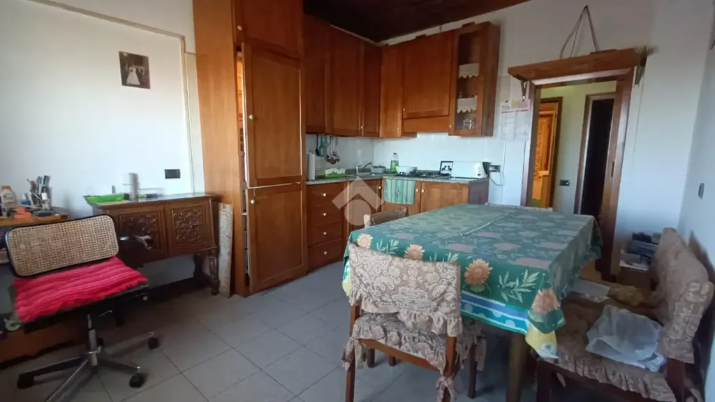 Söögituba - Independent House with Private Garden in Carpineti