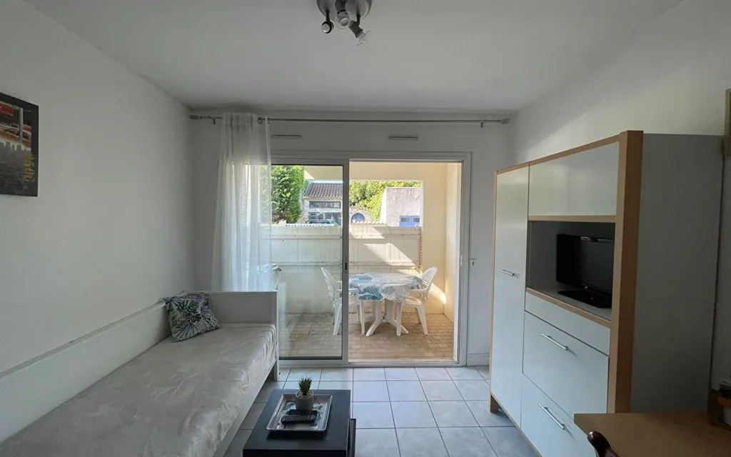 Chambres - Studio Meublé avec Terrasse à La Rochelle