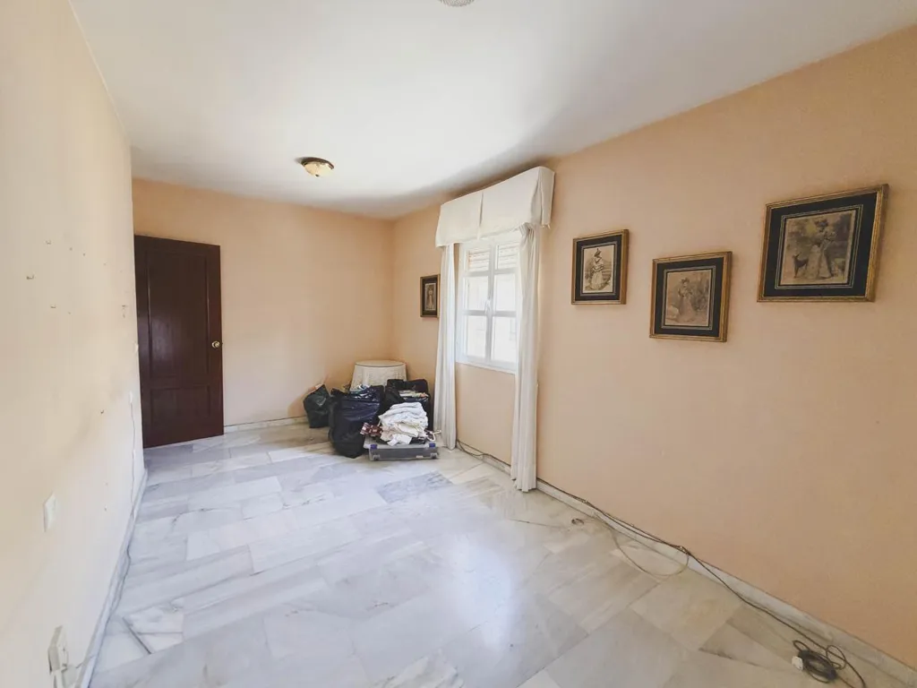 Hallway - Corner Chalet with Terrace in San José - Varela