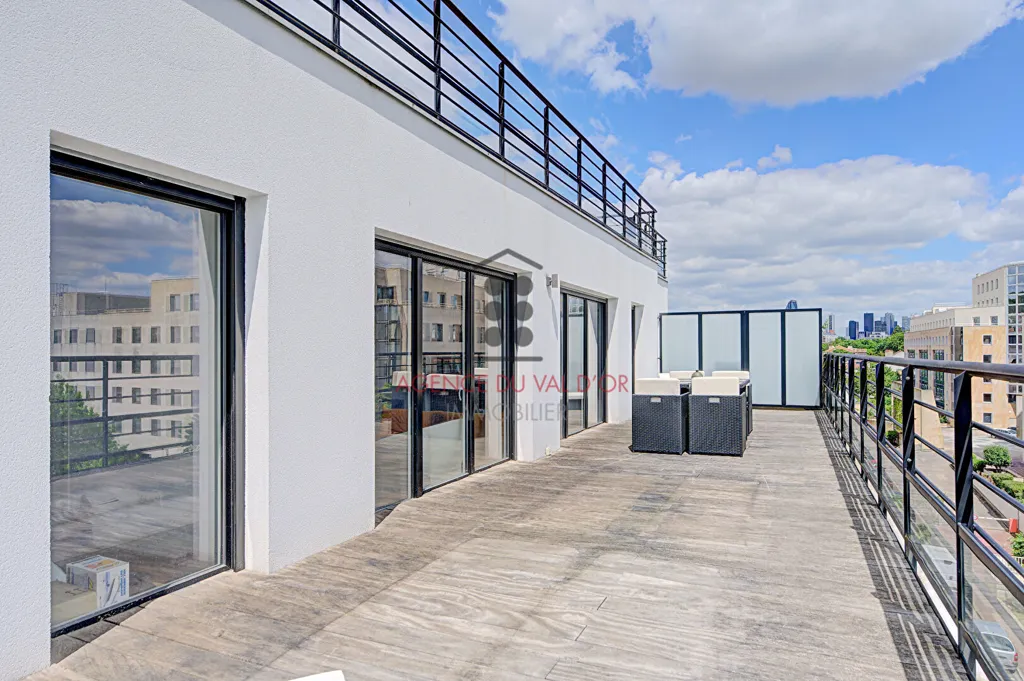 Terrazza - Duplex Flat with Terrace in Suresnes République