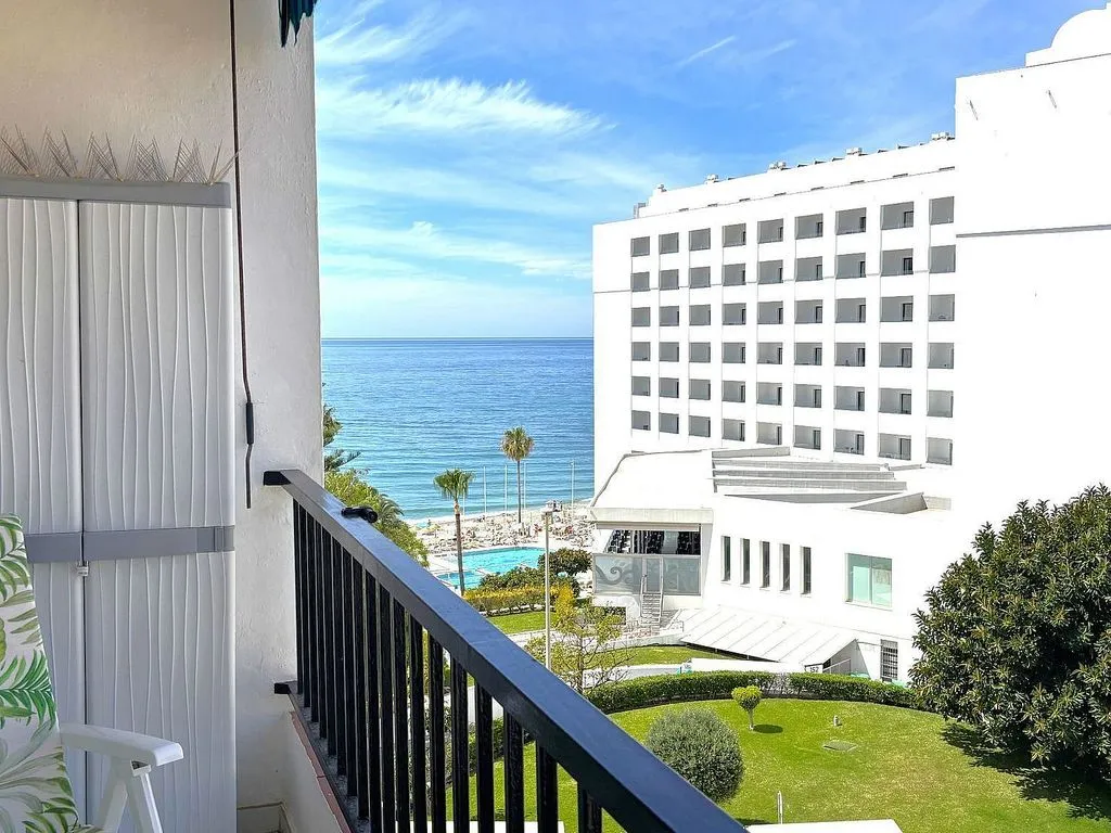 Balcon - 1-Bed Flat with Pool in Chaparil, Nerja