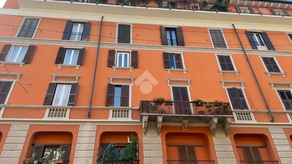 Välivaade - Fully Furnished Flat with Balconies in Milan
