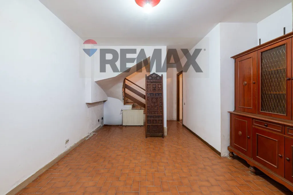 hallway_entrance