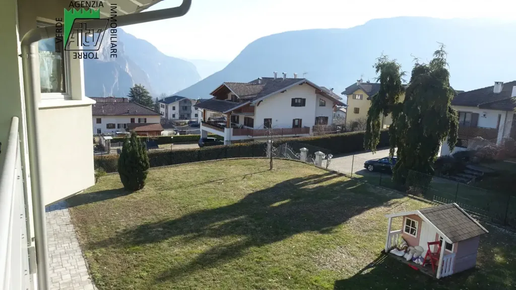 Giardino - Villa with Mountain View in Sporminore