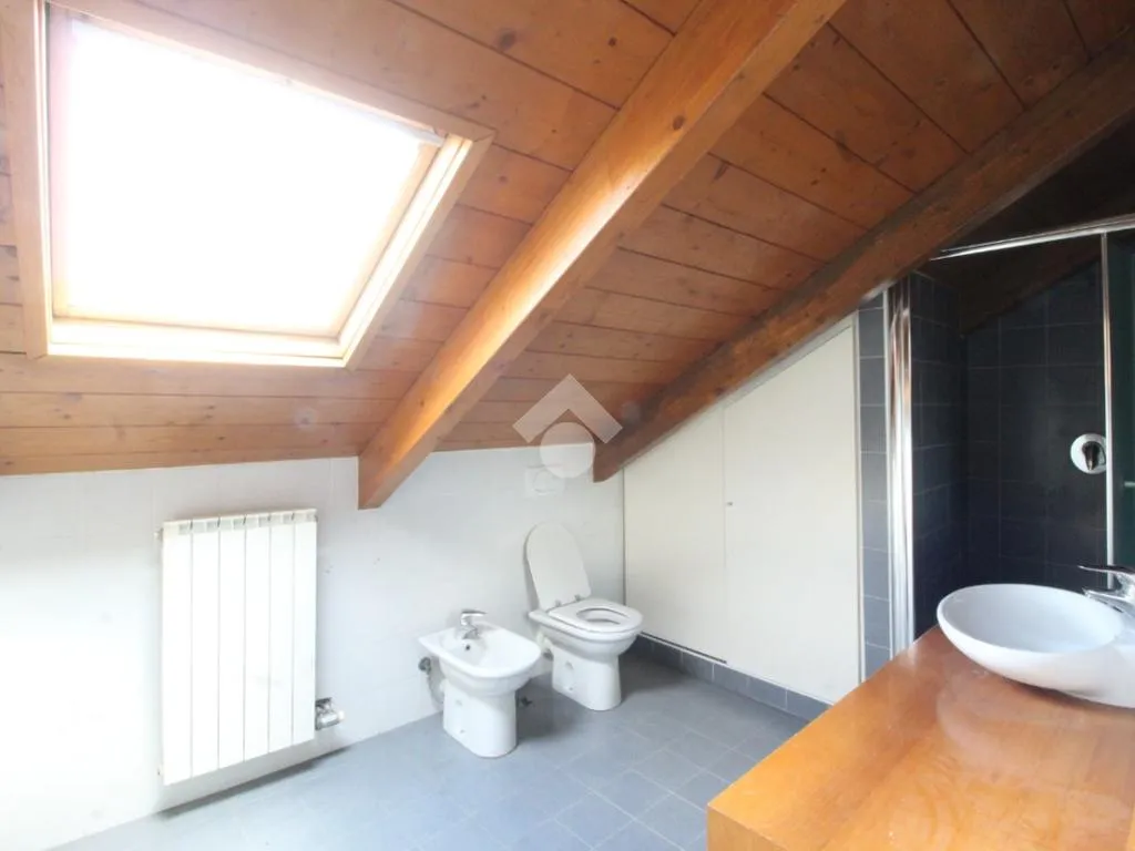 Bathrooms - Restored 4-Room Apartment in Pianezza
