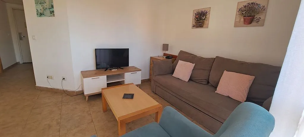 Soggiorno - 1-Bed Apartment with Pool on Avenida Del Decano