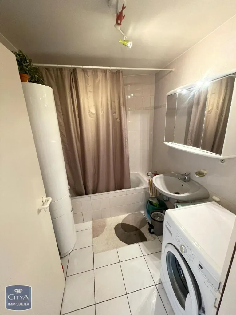Buanderie - Appartement Meublé 4 Pièces avec Balcons à Strasbourg