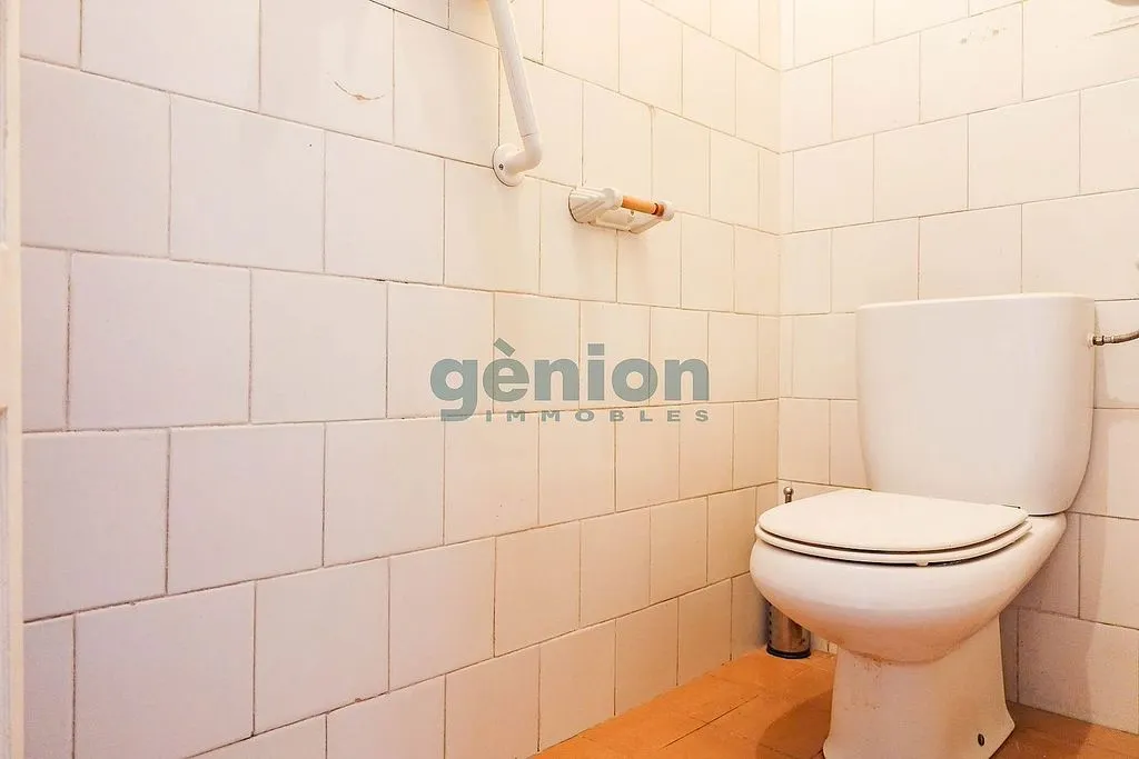 Vannitoad - Historic Flat with Balcony in Girona Centre