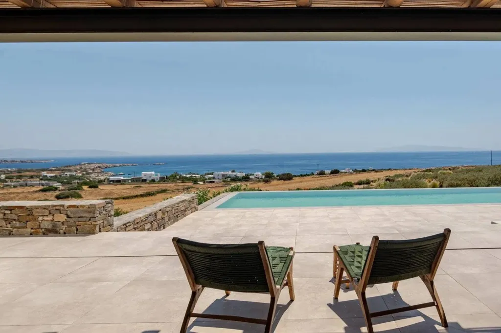 Terrasse - Contemporary Cycladic House with Pool in Paros