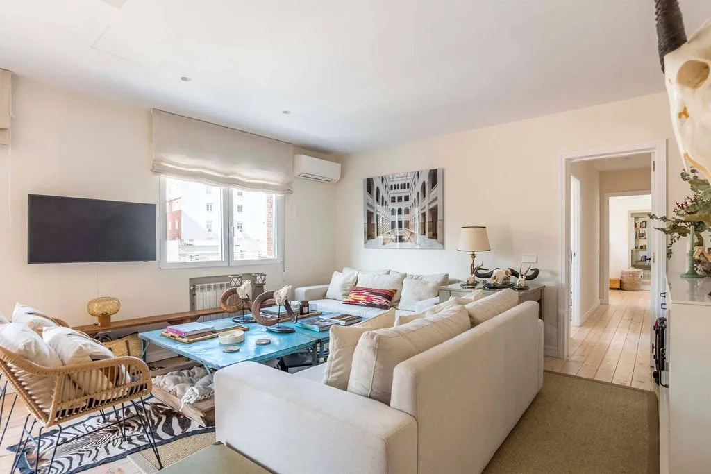 Living Room - Apartment with Private Terrace in El Viso, Madrid