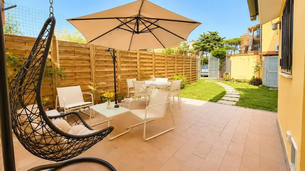 Terrasse - Ground Floor Trilocale with Garden in Anzio