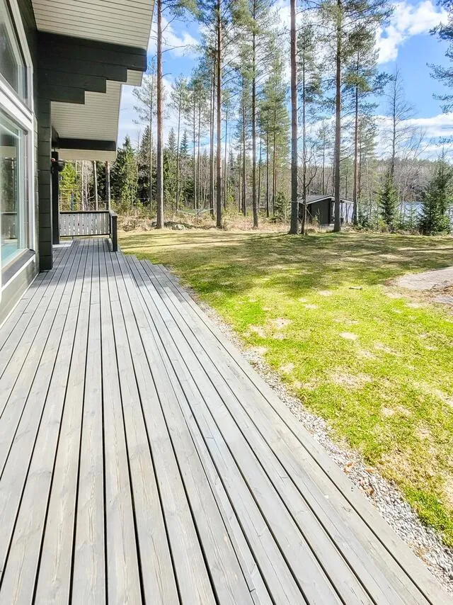 Terrasse - 2012 Pine House with Lakefront in Finland