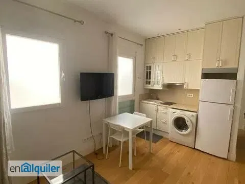 Cucina - Bright Apartment with Balcony in Madrid