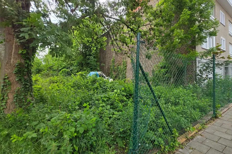 Aed - Buildable Plot with Approved Permits in Neder-Over-Heembeek