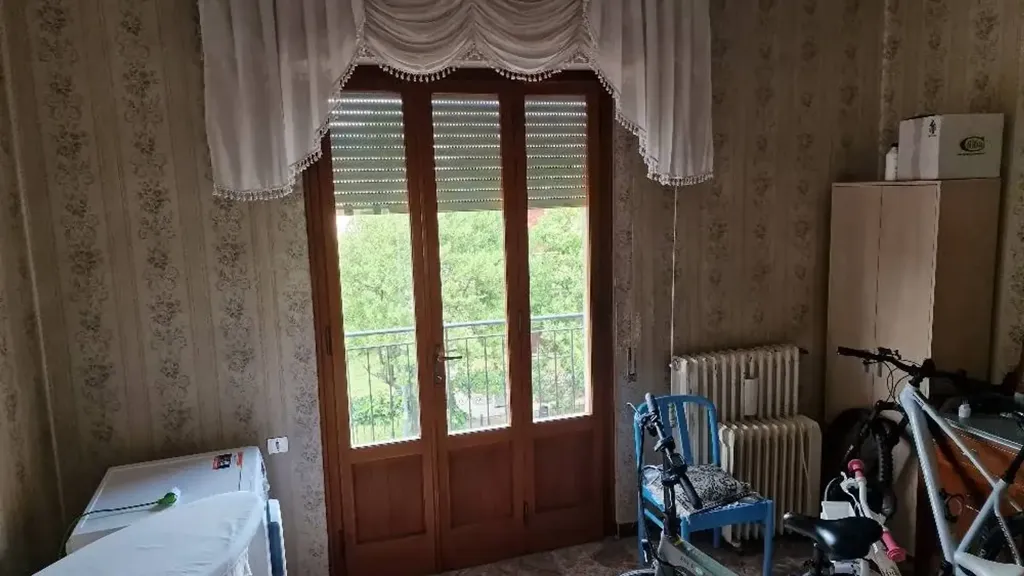 Chambres - Multi-level Apartment with Terrace in Pistoia
