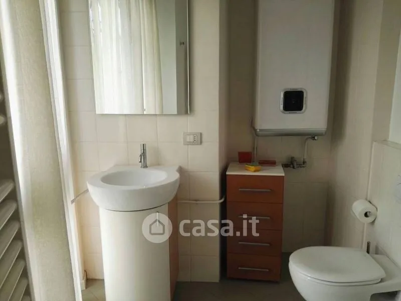 Salles de bain - Two-Bedroom Lake View Apartment in Luino