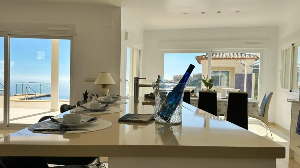 Salle à manger - Villa with Sea Views in Altea