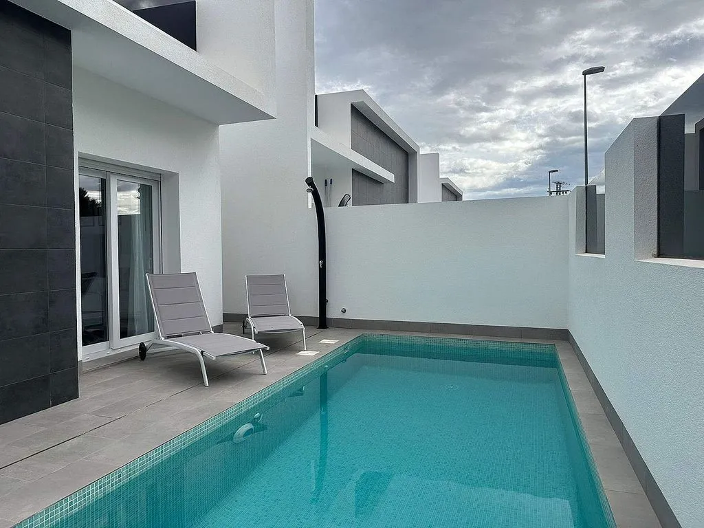 pool_area
