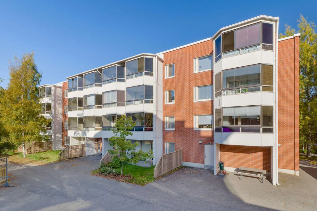 Välivaade - Non-Subsidised Flat with Balcony in Hervanta, Tampere