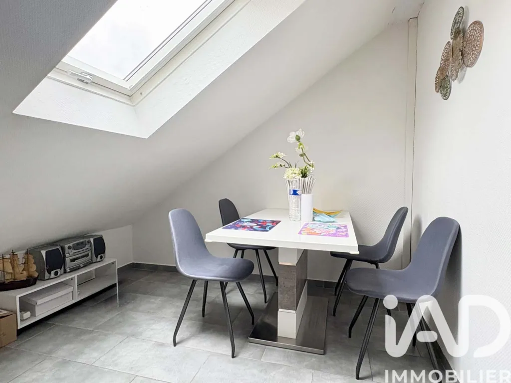 Söögituba - 3-Bedroom Apartment with Garden Access in Forbach