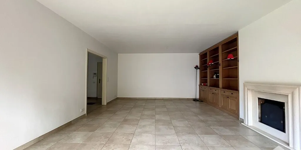 Living Room - Apartment with South Terrace in Ukkel