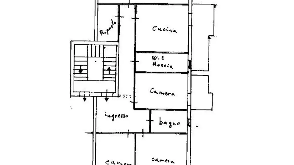 Plaan - 7-Room Apartment with Balcony in Sciacca