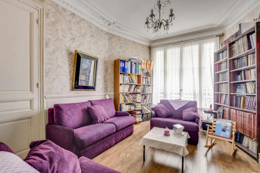 Séjour - Appartement Haussmannien avec Exposition Sud à Paris 9ème