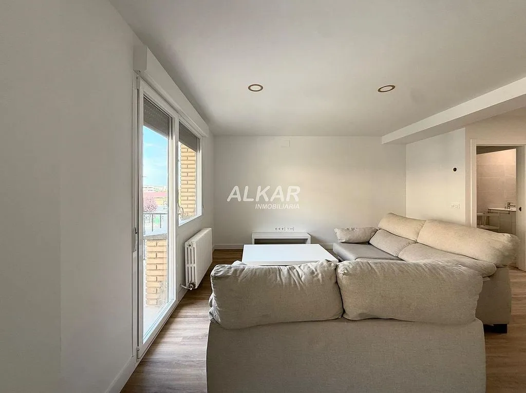 Séjour - Modernised Flat with Terrace in Tudela Centre